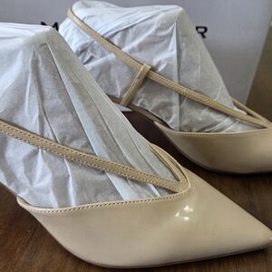 Marc Fisher Women's Avila dress slingbacks - Size 9.5M